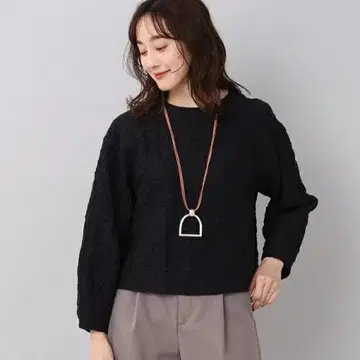 언타이틀 [ 심플 / 세탁 가능 ] 볼록 러셀 풀오버