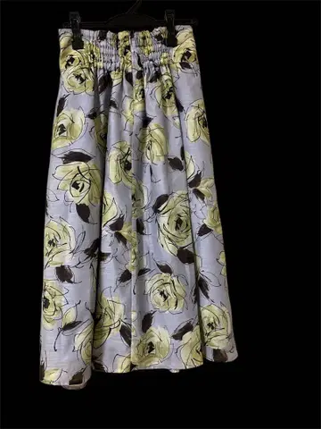 플레어 스커트 연보라 꽃무늬 허리밴딩