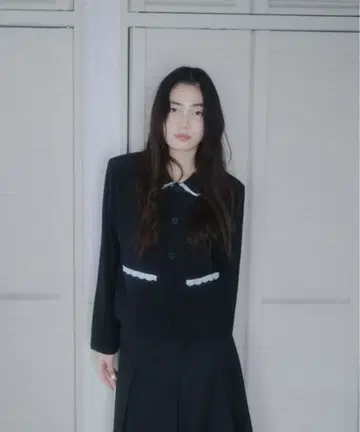 smyeon 레이스 부착 컴팩트 자켓