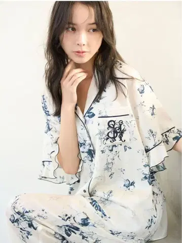 [ 미사용 새상품 ] SNIDEL HOME 꽃무늬 룸웨어 상하의 세트