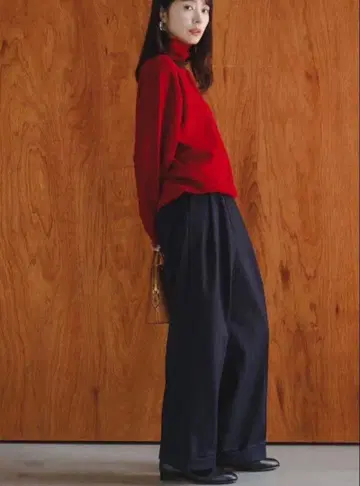 deres 데레스 13th 백라인 터틀넥 스웨터 루즈