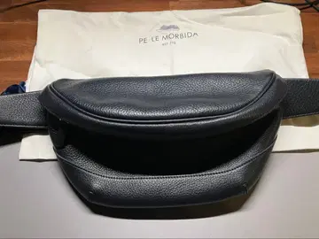 페레 모르비다 메이든 보야주 바디백 네이비