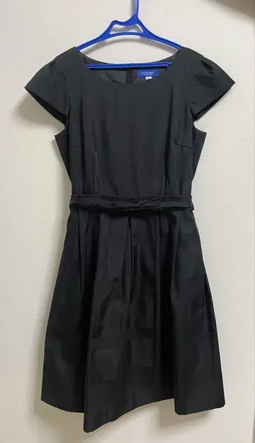 [ BLUE LABEL ] 벨트 포함 원피스