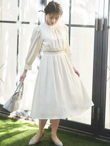 [ 새상품 ] 페미닌 개더 원피스