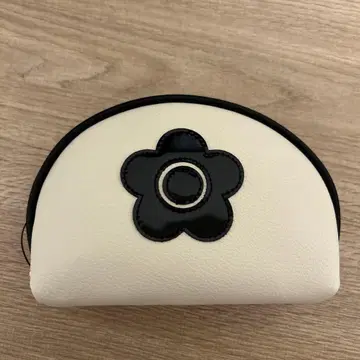 에나멜 아이콘 데이지 패치 라운드 파우치