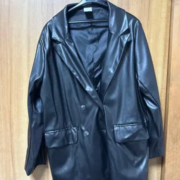 블랙 더블 버튼 자켓 가죽