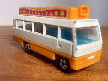 토미카 이동 도서관