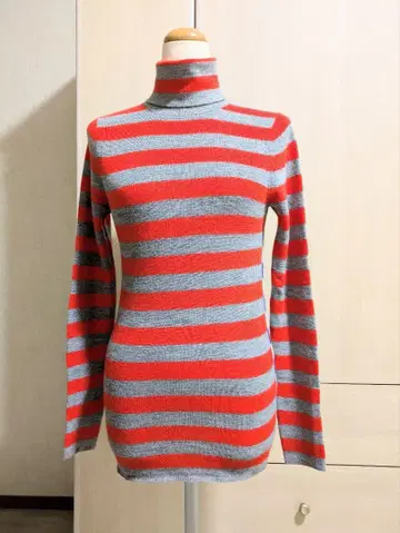 Paul Smith 스트라이프 터틀넥 스웨터