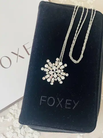 새상품급 FOXEY 눈꽃송이 브로치 목걸이
