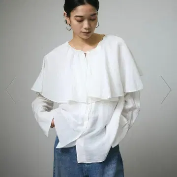 프론트 리본 프릴 칼라 블라우스