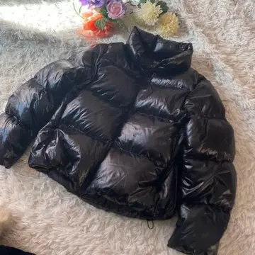 새상품급 L UNIQLO 울트라 라이트 다운 샤이니 볼륨 자켓