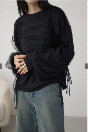 새상품 AZUL 이번 시즌 튤 레이어드 상의 블랙 FREE