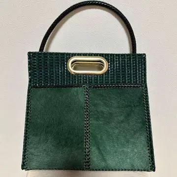 그린 컬러 가죽 뜨개질 클러치백