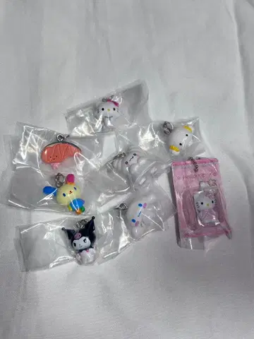 산리오 캐릭터즈 메지루시 키티 패키지 미니어처 컬렉션