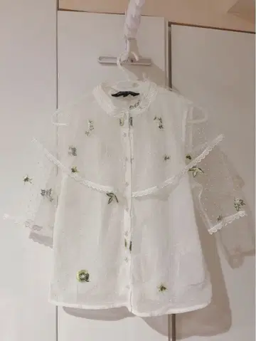 sister jane 블라우스