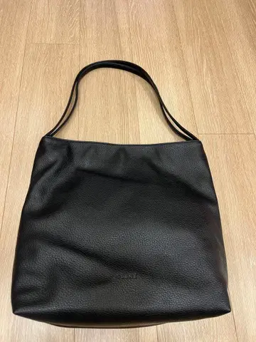 전매 완료 CLANE 블랙 가죽 숄더백 10주년 기념