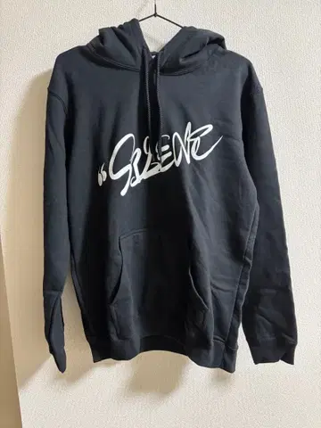 SILENTSIREN 블랙 후드티