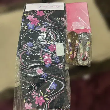 블랙 베이스 꽃무늬 유카타 오비 일본 나막신 세트 프리 사이즈