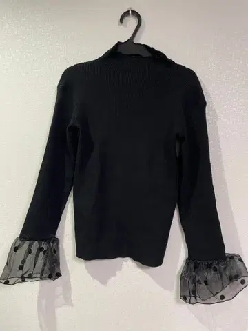 NOSTALGIA x 미카 씨 콜라보 블랙 리브 니트