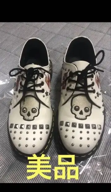 닥터마틴 펑크 로카빌리 한정판 UK4 화이트