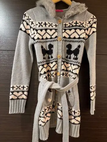 핑키걸즈 푸들 패턴 후드 부착 니트 가디건