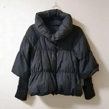 [ 탈부착 가능 ] 숏 기장 다운 자켓 블랙