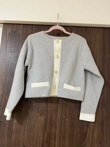 로페피크닉 그레이 버튼 달린 가디건