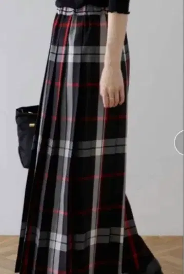 새상품급! 어반 리서치 체크 무늬 스커트