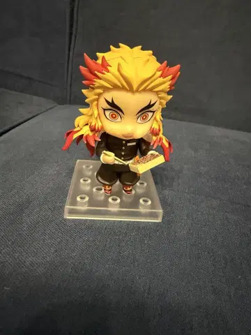 귀멸의 칼날 렌고쿠 쿄쥬로 넨도로이드 상자 없음