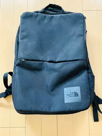 THE NORTH FACE 셔틀 시리즈 블랙 백팩