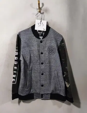 봄버 자켓 그레이 카모플라쥬 소매