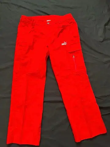 PUMA 페라리 레드 팬츠 지퍼 포켓 부착