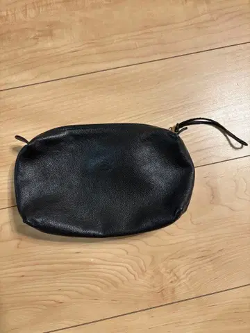 일비종떼 파우치 블랙