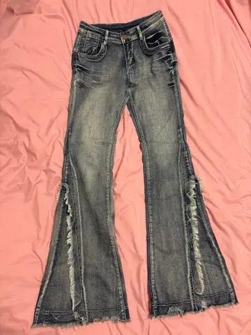 프린지 장식 다크 블루 플레어 데님 팬츠