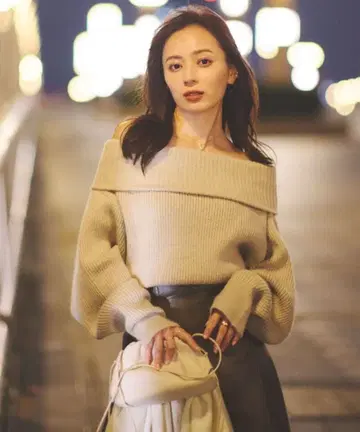 anuans 라쿤 믹스 오프숄더 니트 풀오버