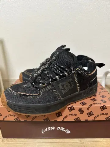 DC CASHONLY 스니커즈 블랙