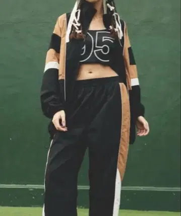 새상품급 ANNA SUI NYC 컬러 블록 트랙 팬츠 현행 판매 모델