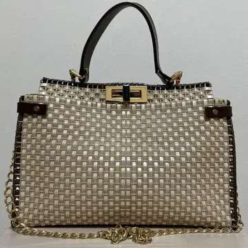 아이보리 뜨개질 디자인 숄더백