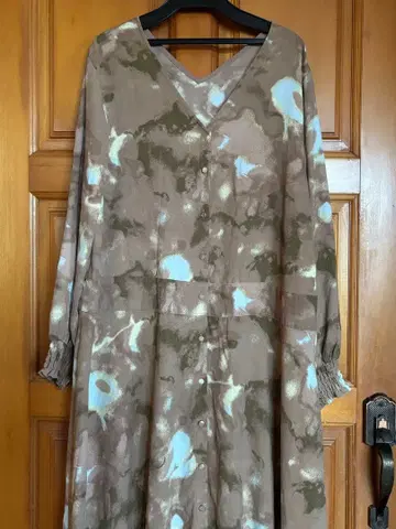 펠리시모 x 뮐루즈 미술관 가을에 딱 맞는 원피스 겉옷으로도 활용 가능