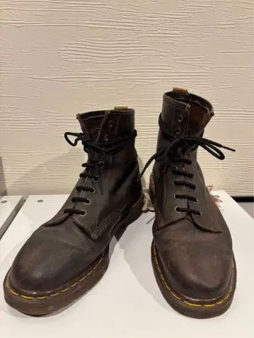 닥터 마틴 브라운 잉글랜드제 uk9