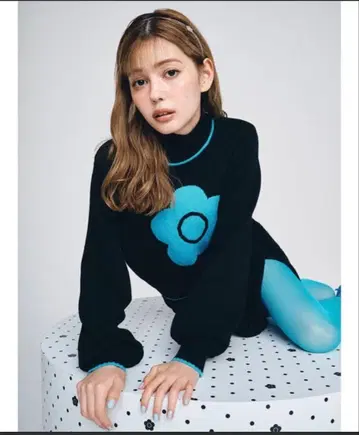 Lily Brown MARY QUANT 긴팔 니트 스웨터