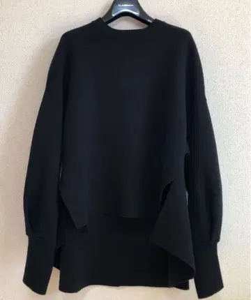 미사용 ADORE 블랙 니트 긴팔 사이즈 M