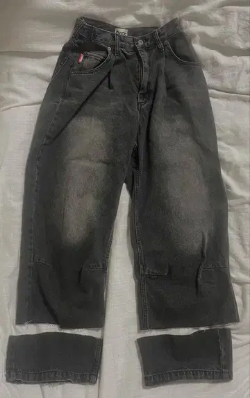 9090 블랙 데님 팬츠