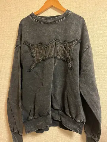 그런지 가공 크루넥 맨투맨