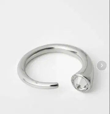 e.m. 지르코니아 반지