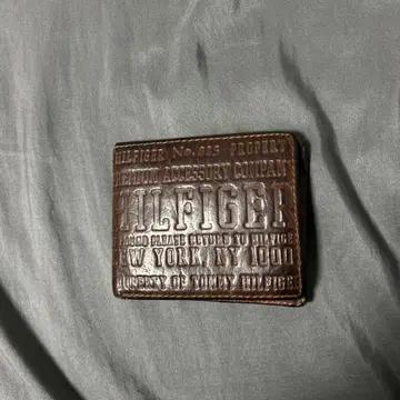 TOMMY HILFIGER 브라운 접이식 지갑