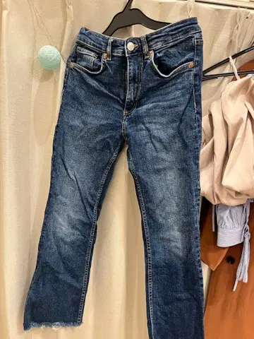 ZARA 다크 블루 스트레이트 레그 진