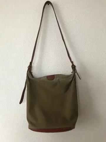 IL BISONTE 일비종떼 숄더백 캔버스 카키