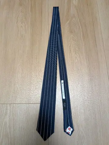 Giraffe 네이비 스트라이프 넥타이