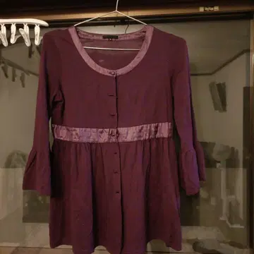 FRAGILE 블라우스